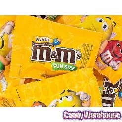 M&M's Candy Fun Size Packs - Peanut: 5LB Bag -Snack Store mandm s candy fun size packs peanut 5lb bag candy warehouse 3