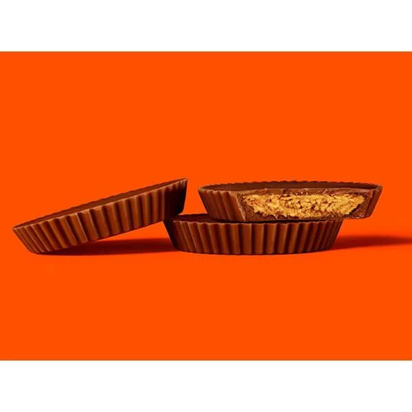 Reese's Thins Dark Chocolate Peanut Butter Cups Candy: 7.37-Ounce Bag 3 Reese's Thins Dark Chocolate Peanut Butter Cups Candy: 7.37-Ounce Bag - Image 3